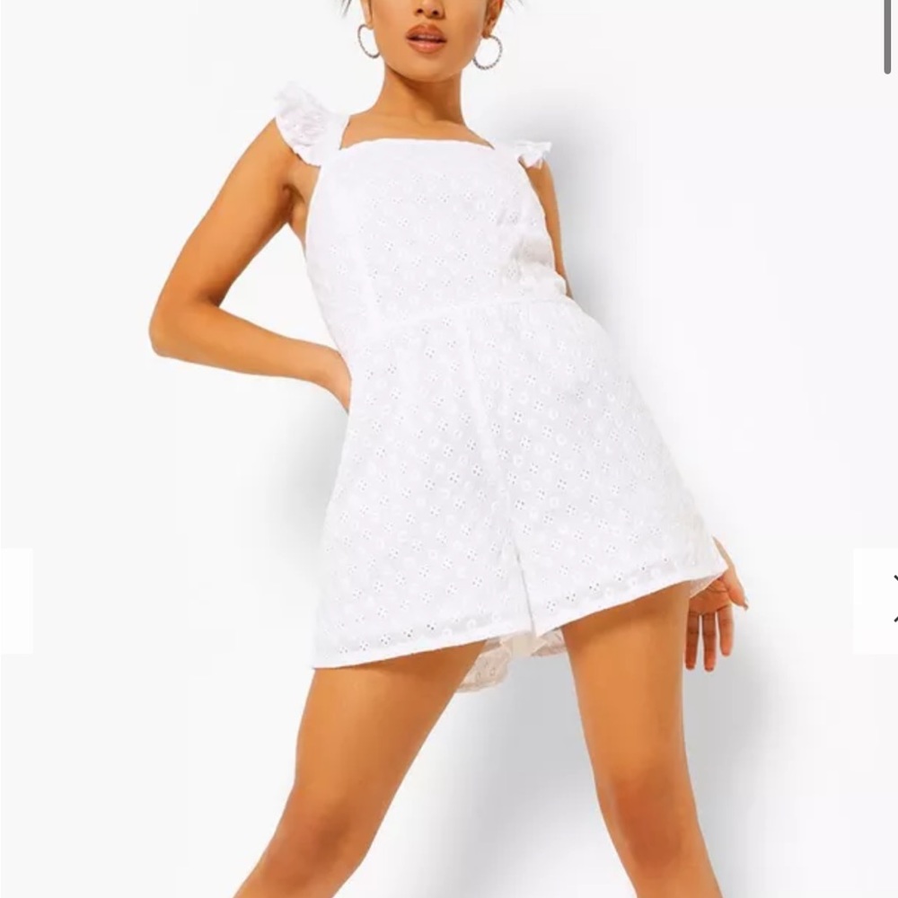 BOOHOO Petite Broderie Ruffle Open-back Playsuit/Romper